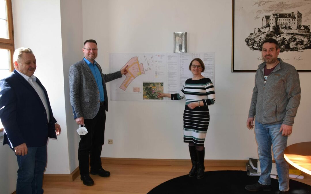 Zu Besuch in der Gemeinde Hohenburg – zwischen Wohnbedarf und Ensembleschutz