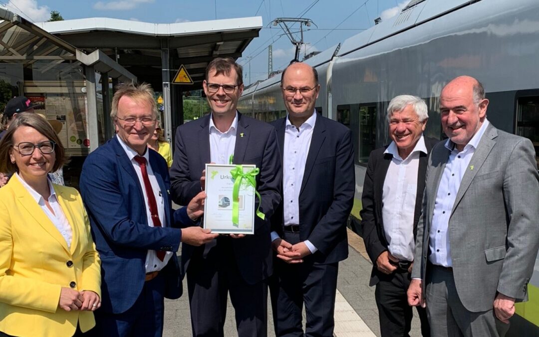 Mit Zugtaufe: Bahnhof in Parsberg eröffnet