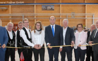 Zimmerei eröffnet Fertigungshalle