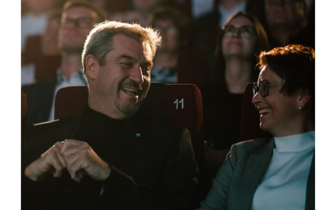 Mit Söder und Popcorn im Cineplex Neumarkt