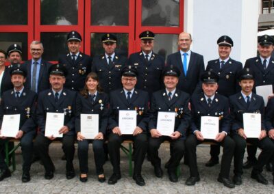 Ehrungen Feuerwehrschutz für die Feuerwehren der Gemeinde Sengenthal