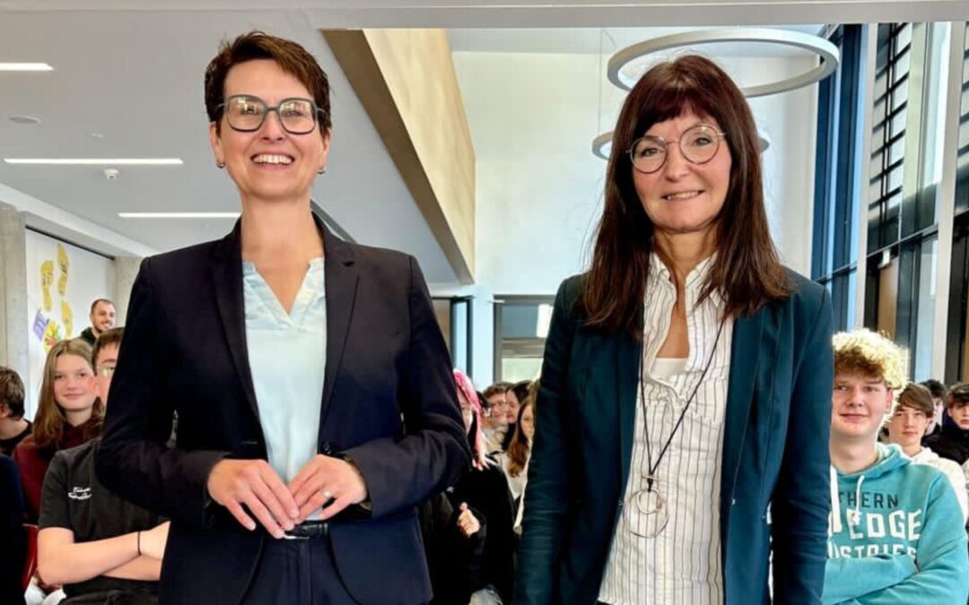 Der Bundestag im Unterricht – Zu Besuch bei der Wirtschaftsschule Amberg