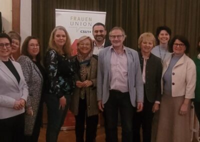 „Zuhause ein sicherer Ort“ – Diskussionsrunde der FU Regensburg-Land