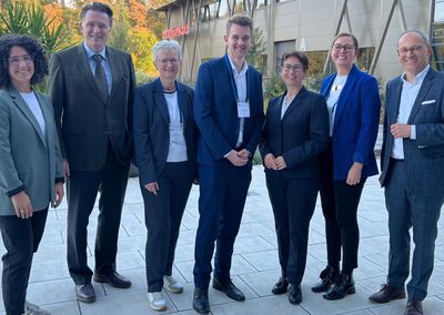Wirtschaft braucht Verlässlichkeit, Reformen und neue Wachstumsimpulse: Gemeinsame Sitzung der IHK-Gremien Amberg und Neumarkt